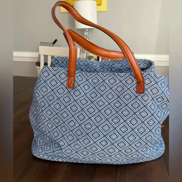 Street Level tote bag - Picture 1 of 16